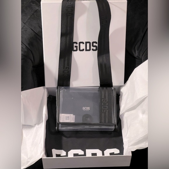 ⭐️ GCDS ⭐️MADE IN ITALY LEATHER TRANSPARENT CROSSBODY BAG W/DETACHABLE STRAP - Picture 8 of 17